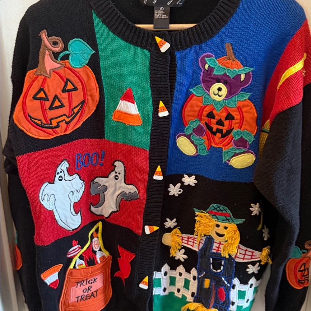 Vintage Halloween appliqué cardigan - Picture 5 of 7
